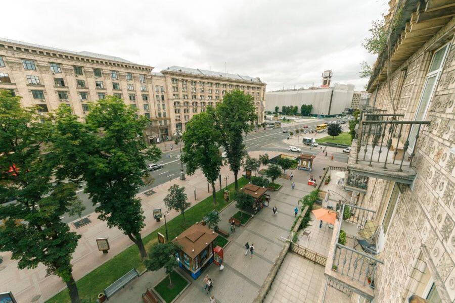 Видовая Квартира На Улице Крещатик. Διαμέρισμα Κίεβο Εξωτερικό φωτογραφία